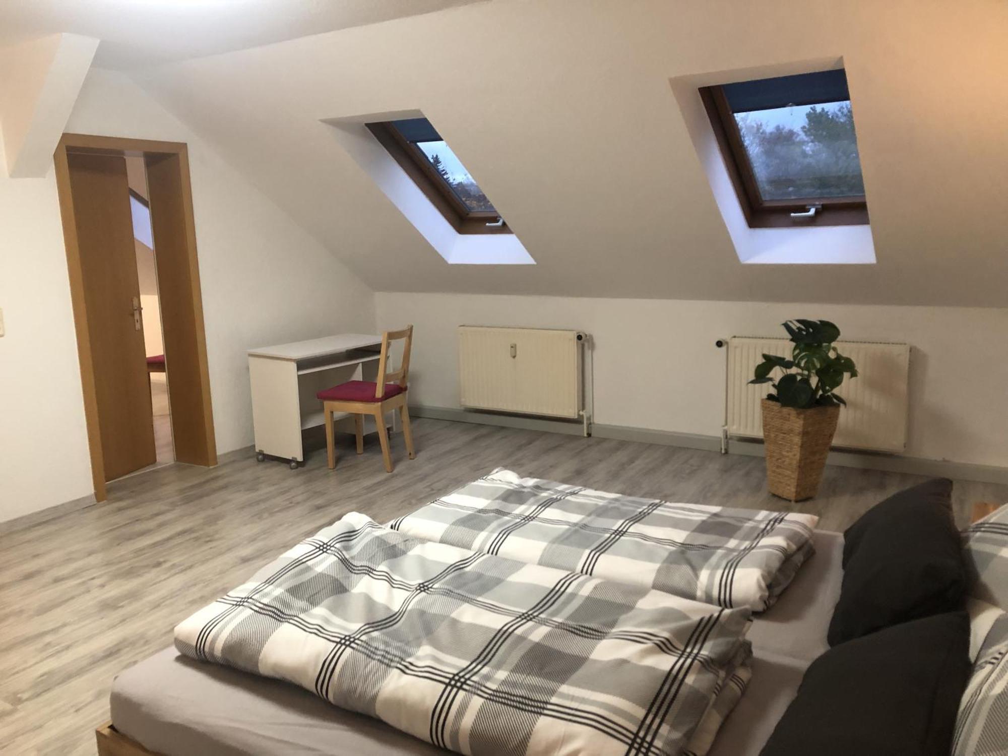 Moderne Vollmoeblierte Wohnung Zwickau Exterior foto